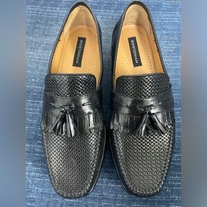 Bostonian black men’s dress shoes size 9M